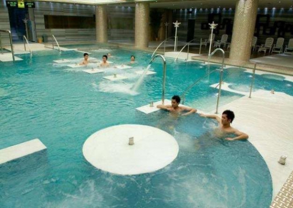 室内SPA水疗池